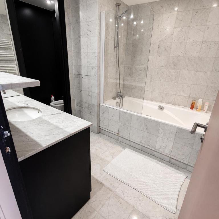 Studio Kennedy 5 min à pied de la Tour Eiffel - Appartement 1 Chambre - 8