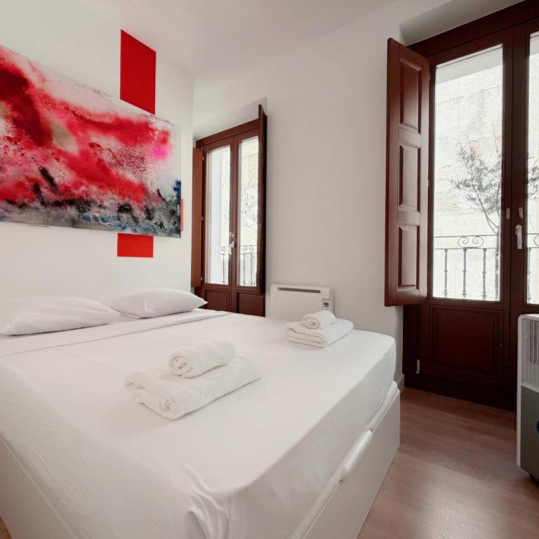 M - Habitación moderna en Lavapiés descubre Madrid - Apartamento de 1 dormitorio - 5
