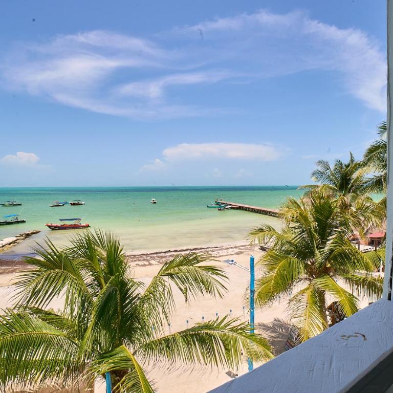 El Faro Beach Front by ÓOL Hotels - Habitación con cama grande y vistas al mar - 11