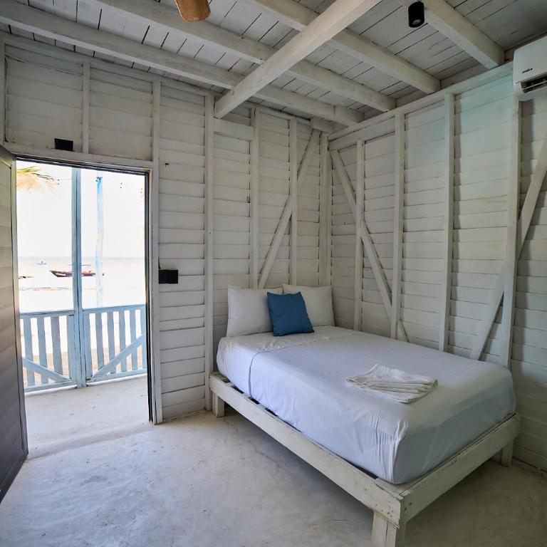El Faro Beach Front by ÓOL Hotels - Habitación Doble Deluxe con vistas al mar - 9