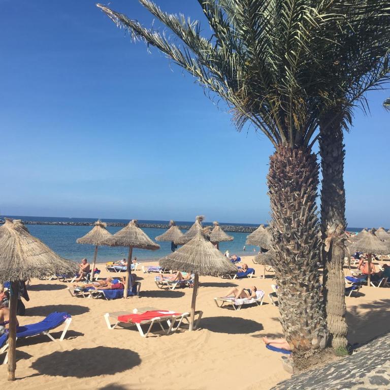 Nice Penthouse by the Beach - Superior One-Bedroom Apartment with Balcony - 7