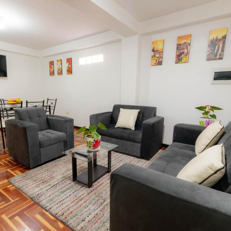 Siéntete como en casa, excelente apartamento - Three-Bedroom Apartment - 1