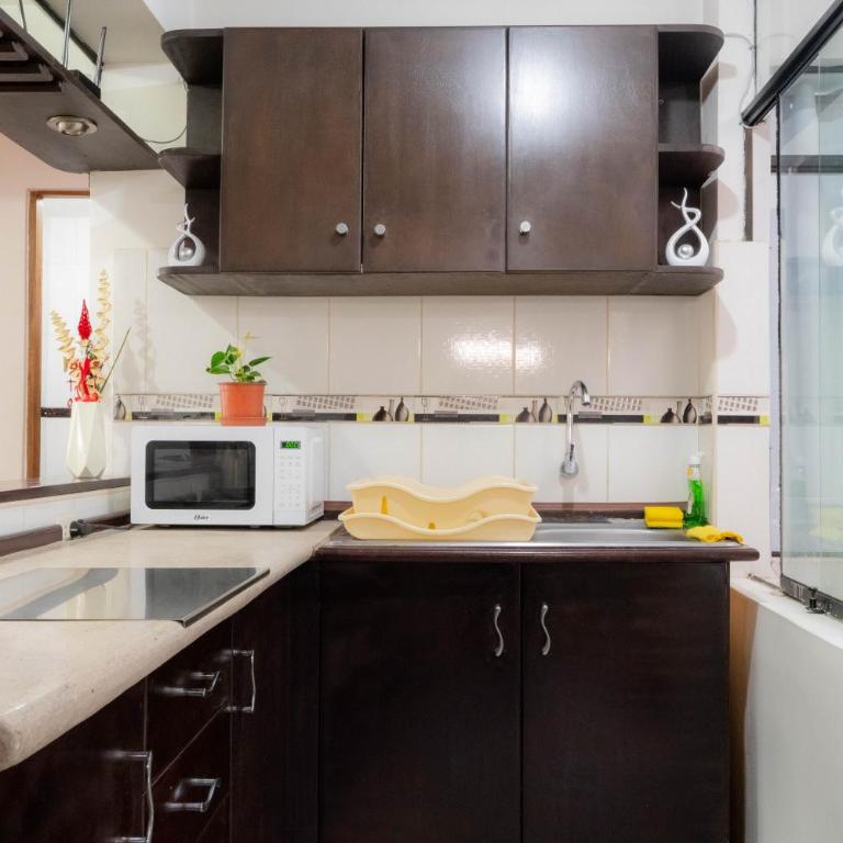 Siéntete como en casa, excelente apartamento - Three-Bedroom Apartment - 29