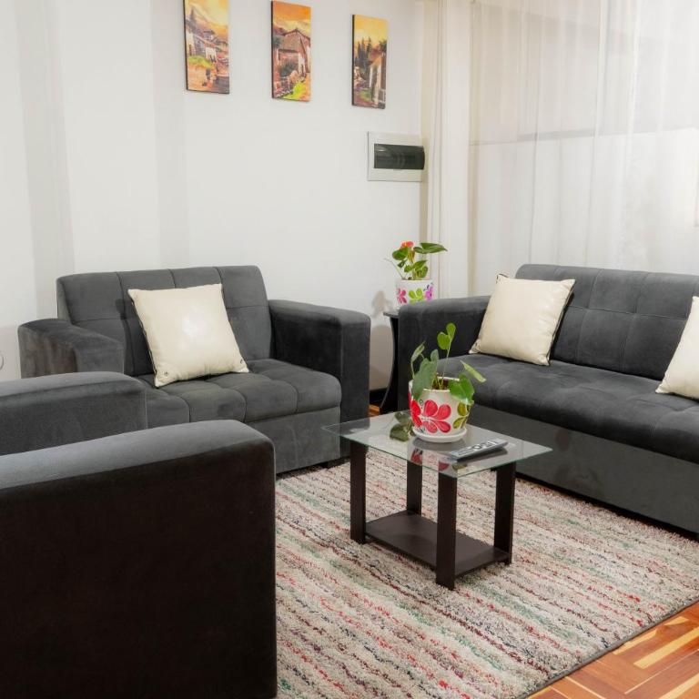 Siéntete como en casa, excelente apartamento - Three-Bedroom Apartment - 26