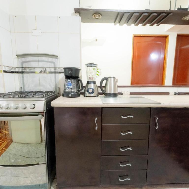 Siéntete como en casa, excelente apartamento - Three-Bedroom Apartment - 34