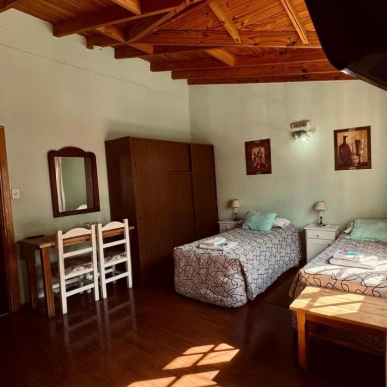 Isla Bella - Deluxe Quadruple Room - 13