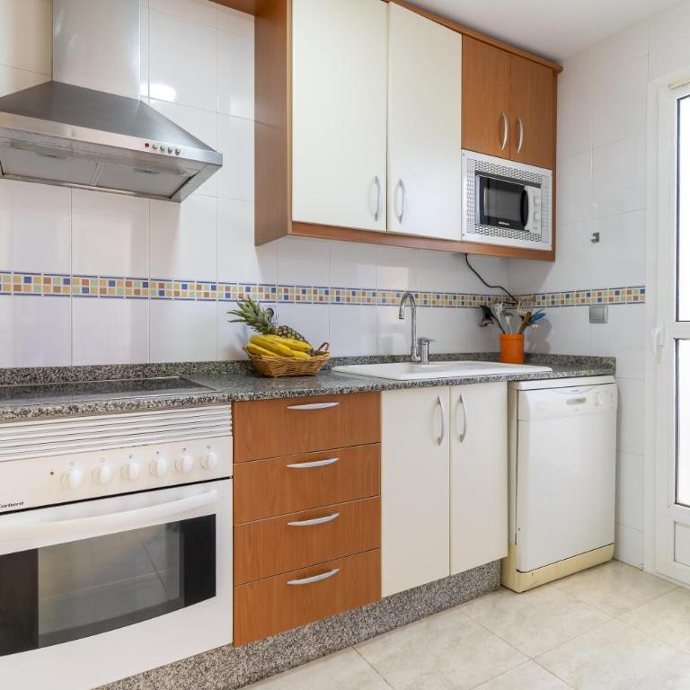 Atardeceres Mágicos Piscina y Parking Gratis - Apartamento de 2 dormitorios - 19
