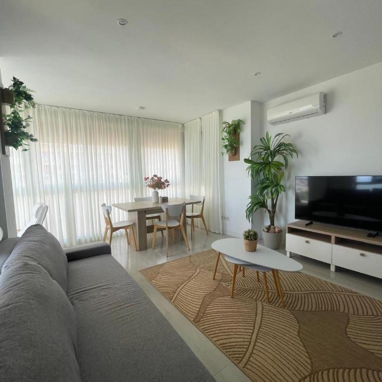 Benalmádena, a 10 minutos a pie de la playa - Apartamento de 1 dormitorio - 2
