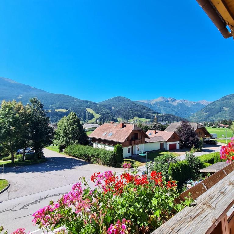 Familienlodge Berger - Deluxe-Apartment mit 2 Schlafzimmern und Gartenblick - 5