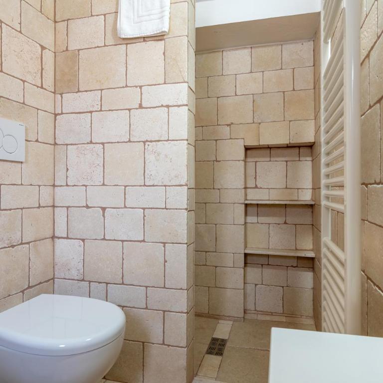 Trullo il Focolare in Masseria - Appartamento Deluxe con 2 Camere da Letto e Vista Giardino - 15