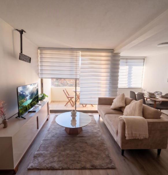 2D2B I Estacionamiento I Parque Los Reyes - Two-Bedroom Apartment - 13