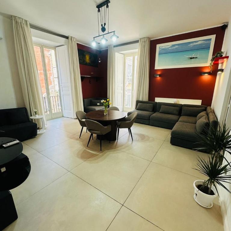 ToledoStation B&B - Appartamento con 2 Camere da Letto e Terrazza - 6