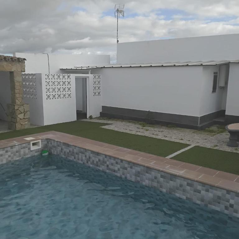 Alojamiento el Chaparro Barbate junto a la venta el loro - Estudio con vistas a la piscina - 3