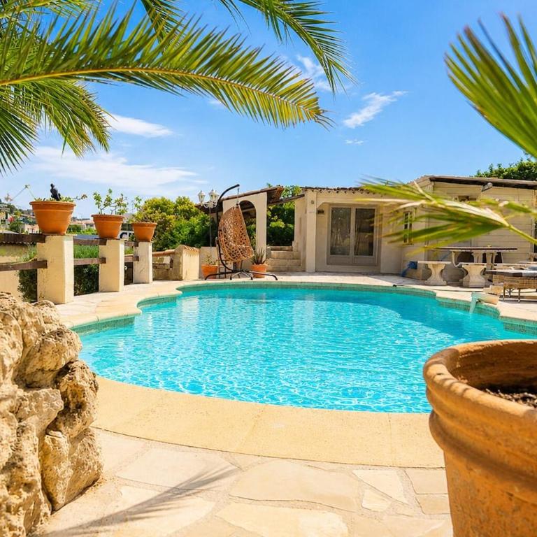Saint-Raphaël - Villa with pool & private parking - Villa - 1