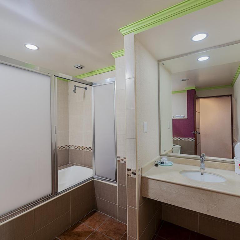 Hotel & Villas Panamá - Habitación Doble - 4