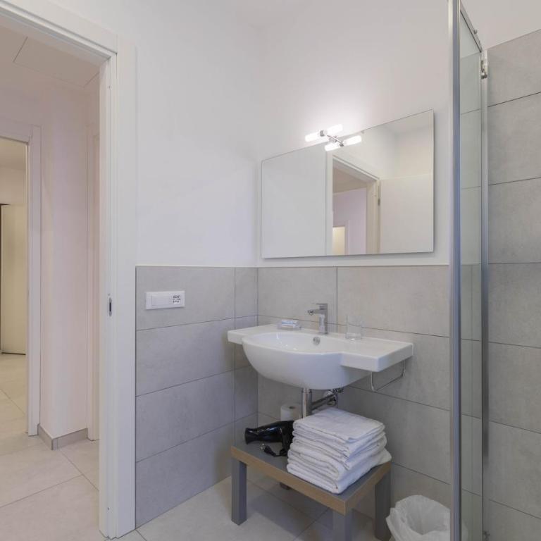 CASA ESEDRA Appartamento A, parcheggio privato - Appartamento con 2 Camere da Letto - 16
