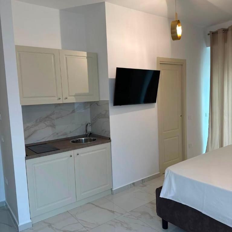 SaVì Accomodation - Camera Matrimoniale Deluxe con Balcone - 15