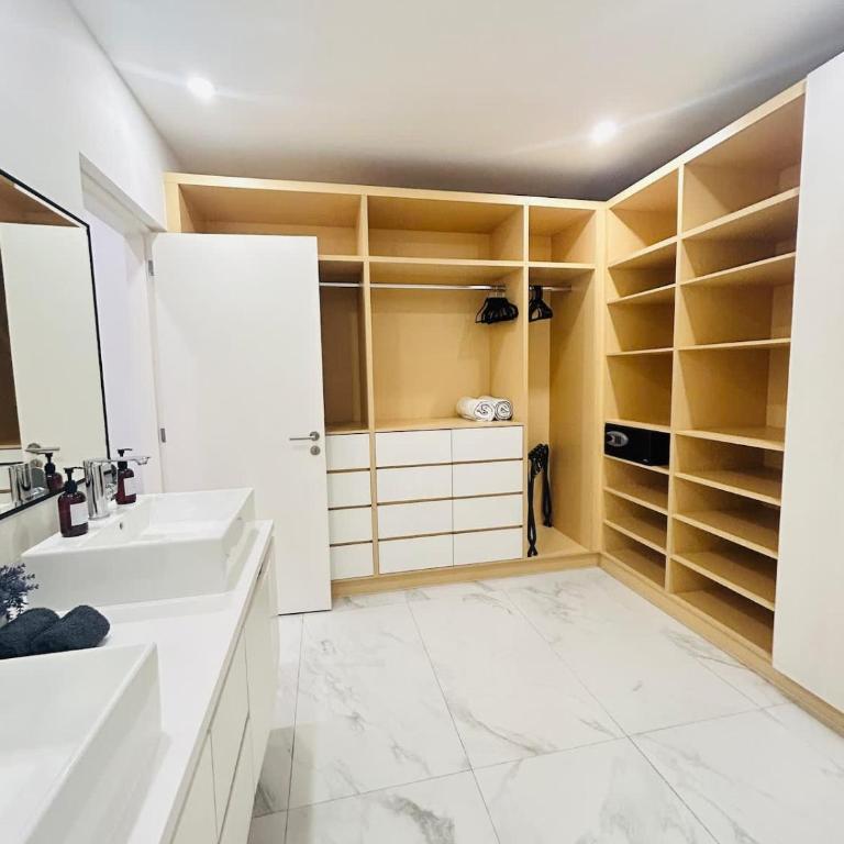 Best Location in Cabo 3BR Condo Walk to Everything - Apartamento - 25