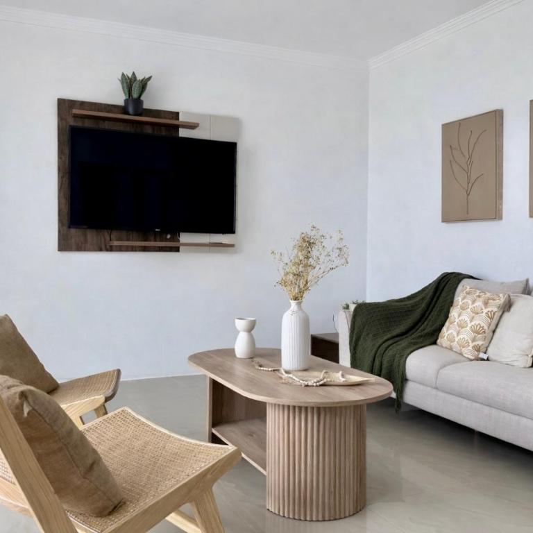 Departamento frente al Wyndham y CC La Quadra - Apartamento de 2 dormitorios - 1