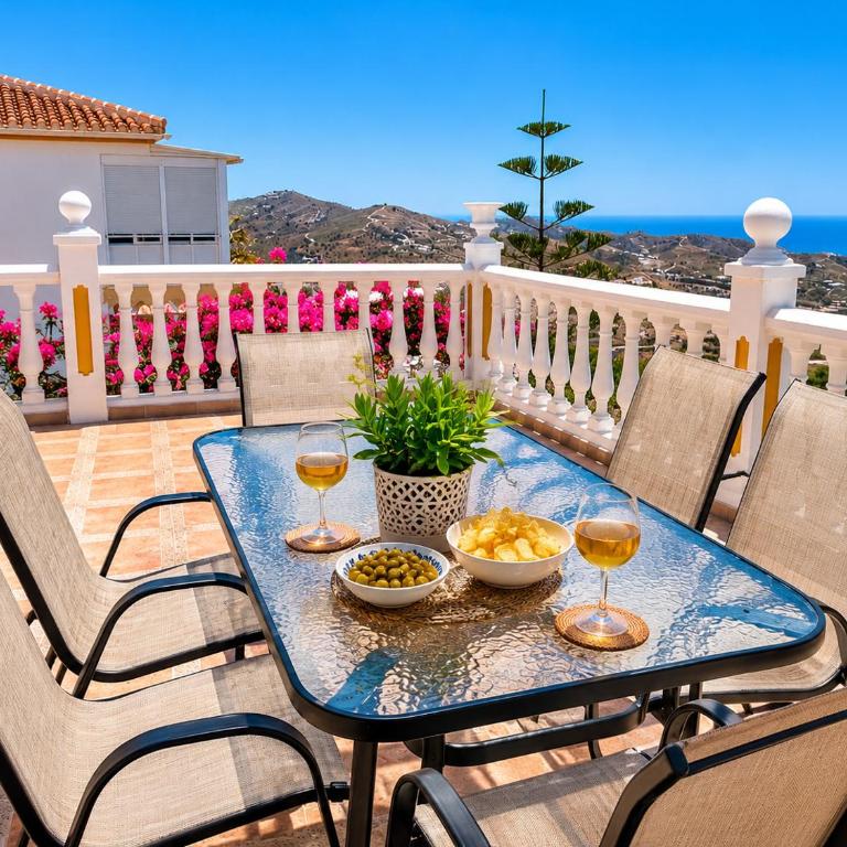 Villa Cecilia con Vistas by At Home Costa del Sol - Villa de 3 dormitorios - 6