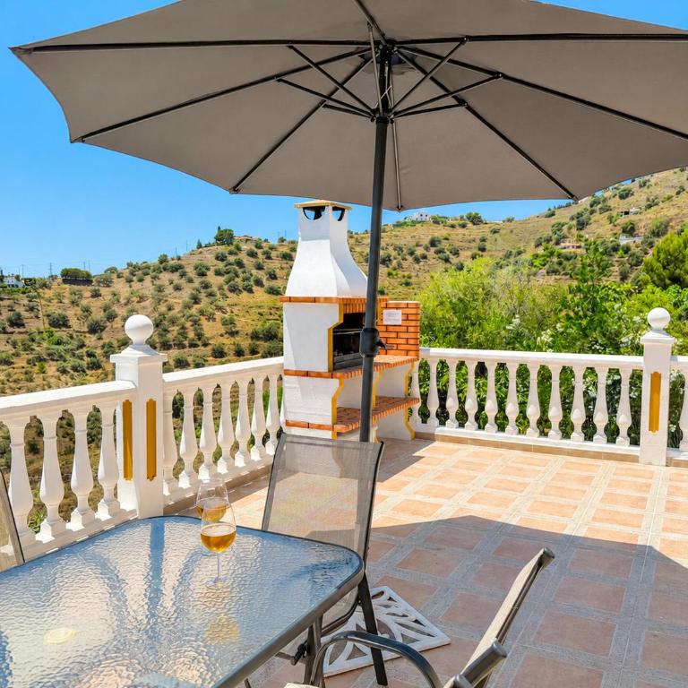 Villa Cecilia con Vistas by At Home Costa del Sol - Villa de 3 dormitorios - 5