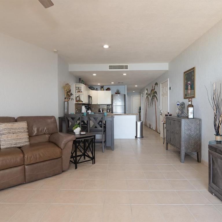 Enjoy This Beautiful 2BR/2BA Condo by the Beach at the Sonoran Spa Resort - Casa - 8