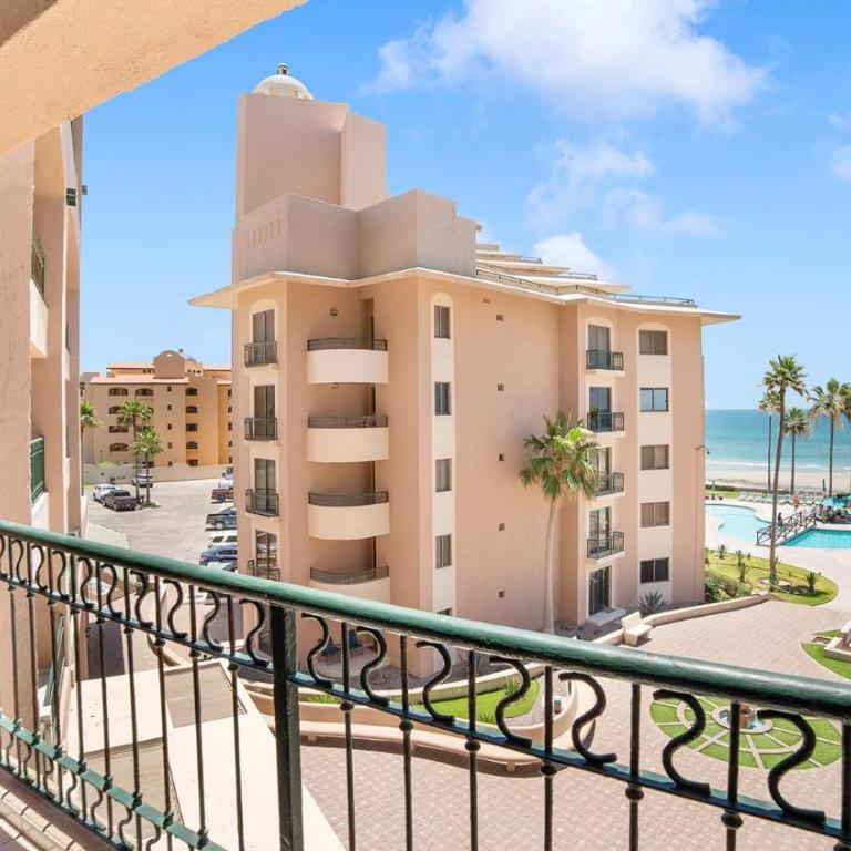 Beautiful 1BR/1BA Retreat with Panoramic Ocean Views - Casa - 13