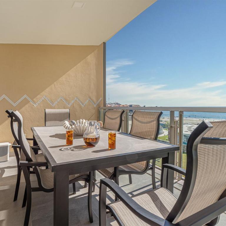 Beachfront Paradise 4BR/4BA Elegant Condo with Breathtaking Views - Casa - 16