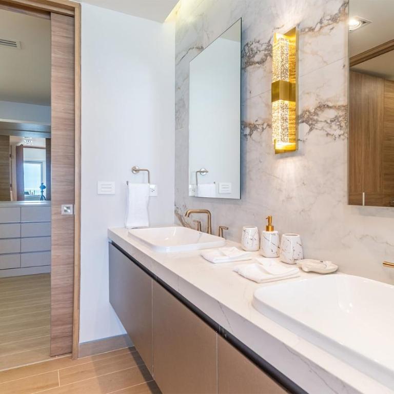 The Grand Horizon Élite - 4BR/4BA Beachfront Condo - Casa - 13