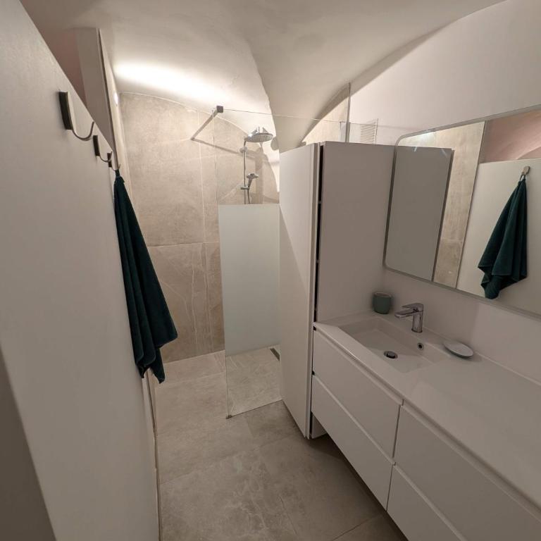 Charming Latin Quarter Apt Heart of Paris - Apartamento - 12
