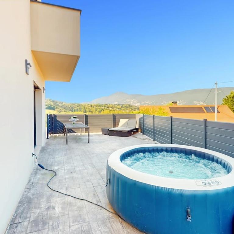 La Villa Évasion Lake View Spa Jacuzzi Fitness - Villa - 34