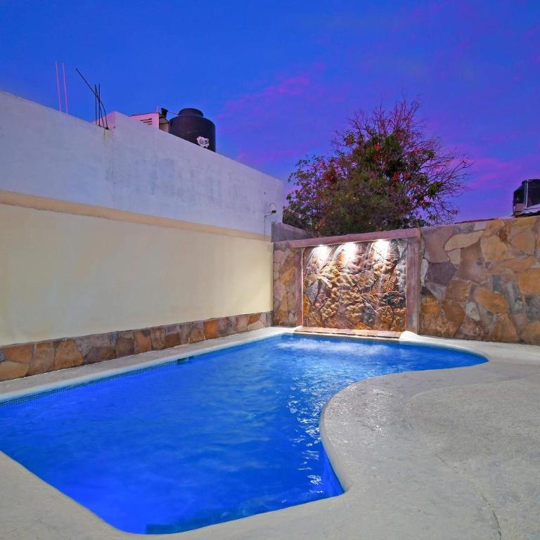 The Poolside Suite Downtown Access free parking on street - Apartamento - 1