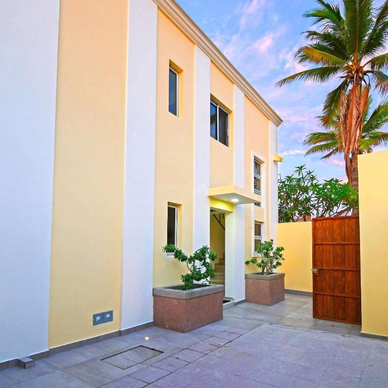 The Poolside Suite Downtown Access free parking on street - Apartamento - 19