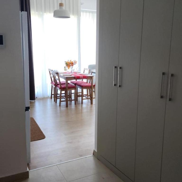 PMTR BAR Luxury Sea View 2BR Apartment Modern Pool Parking - Appartement Familial 2 Chambres - 13