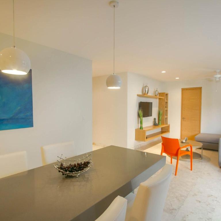Prime location near 5th Avenue & beach - Apartment - 4
