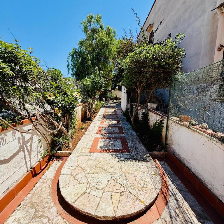 Il giardino del Falso Pepe - Three-Bedroom House - 2