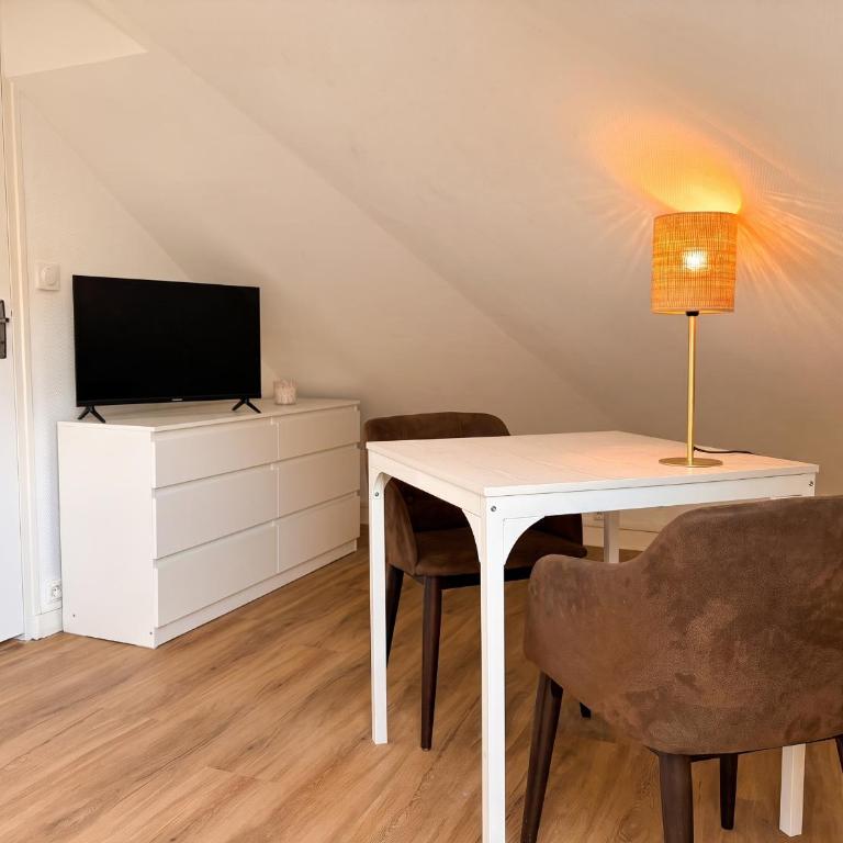 Le Nid Angevin - Lumière sous les toits - Ney - Appartement 1 Chambre - 7