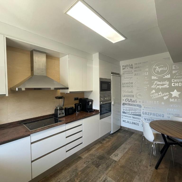 Family apartment with large terrace - Appartamento con 3 Camere da Letto - 4