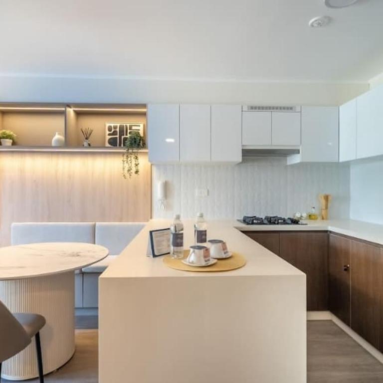 San Isidro Executive: 2 Escritorios + AC + Balcón - Apartment - 5