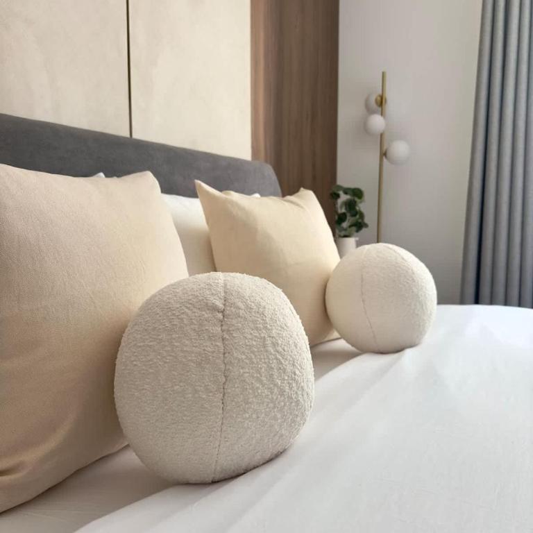 The Grand Residence Miraflores - Two-Bedroom Deluxe Apartment - 2