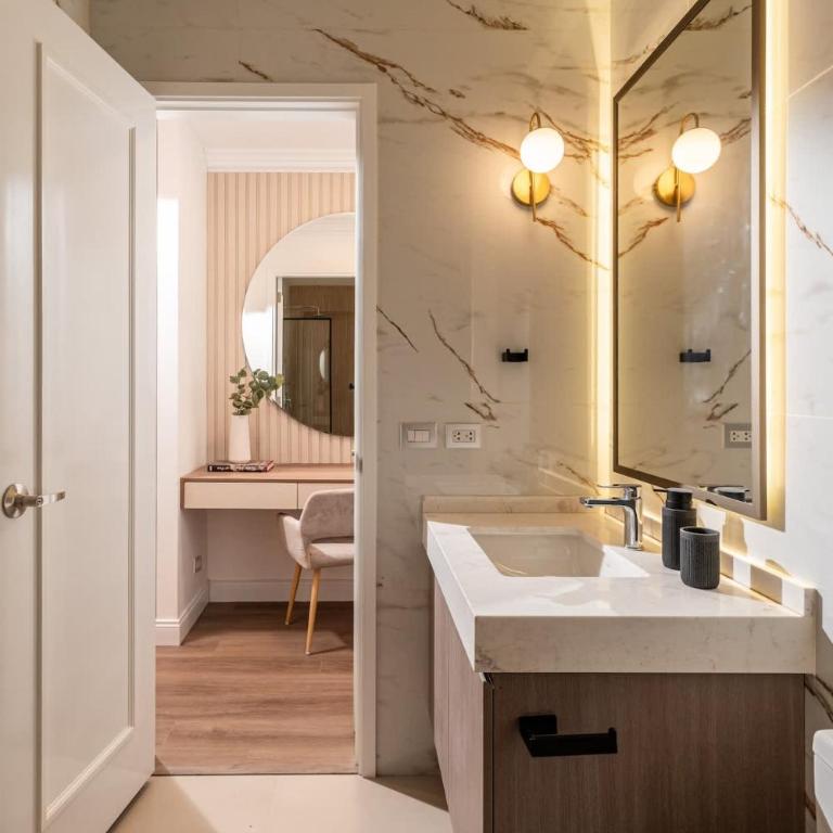 The Grand Residence Miraflores - Two-Bedroom Deluxe Apartment - 23
