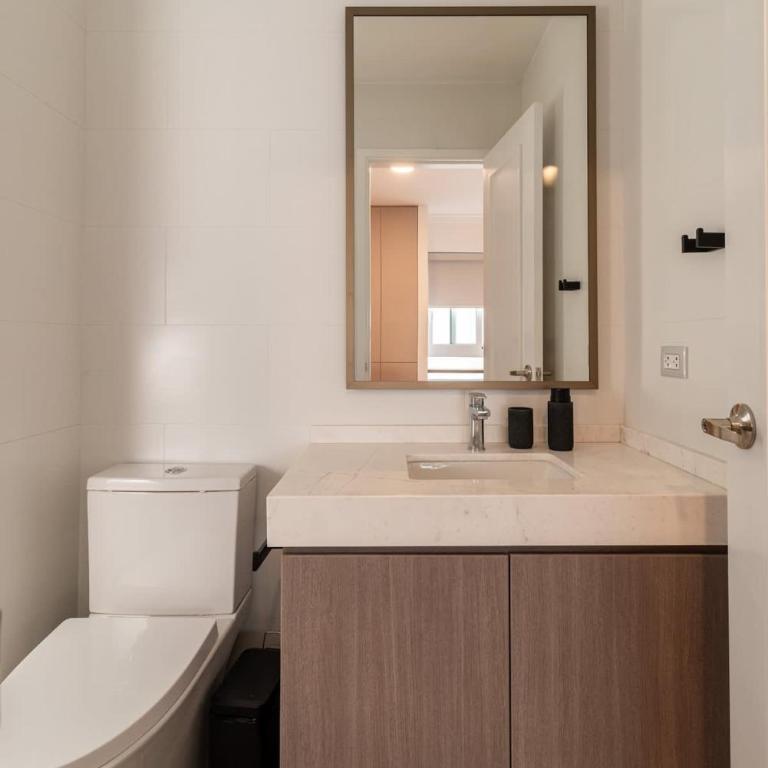 The Grand Residence Miraflores - Two-Bedroom Deluxe Apartment - 31