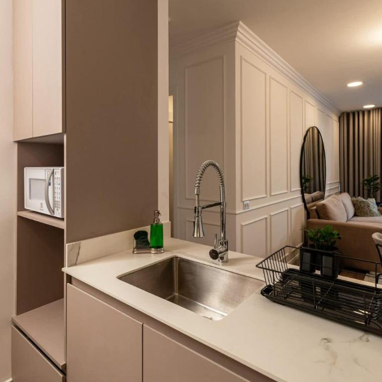The Grand Residence Miraflores - Two-Bedroom Deluxe Apartment - 47