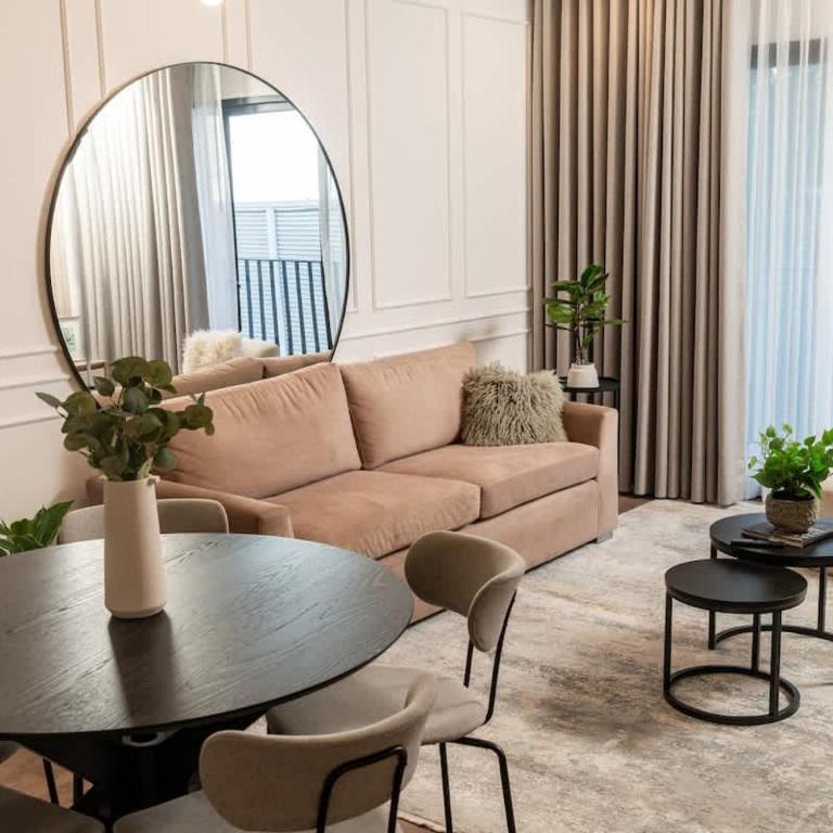 The Grand Residence Miraflores - Two-Bedroom Deluxe Apartment - 54