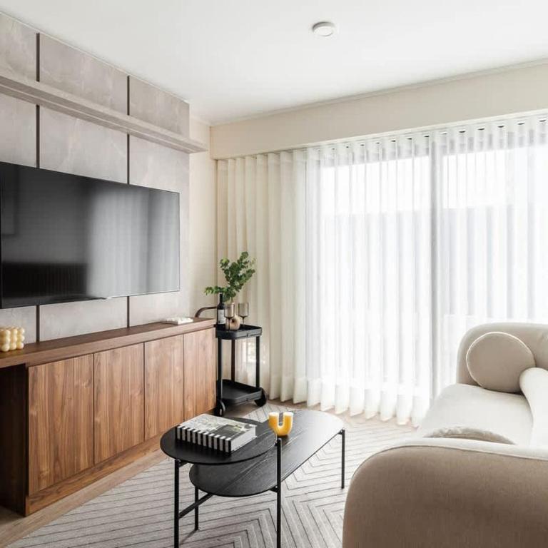 Modern Haven in Miraflores - Two-Bedroom Deluxe Apartment - 23