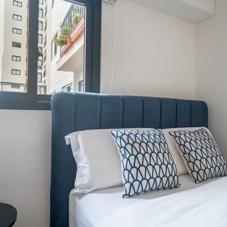 Modern Haven in Miraflores - Two-Bedroom Deluxe Apartment - 25