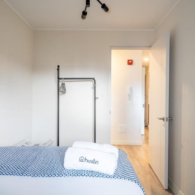 Modern Haven in Miraflores - Two-Bedroom Deluxe Apartment - 26