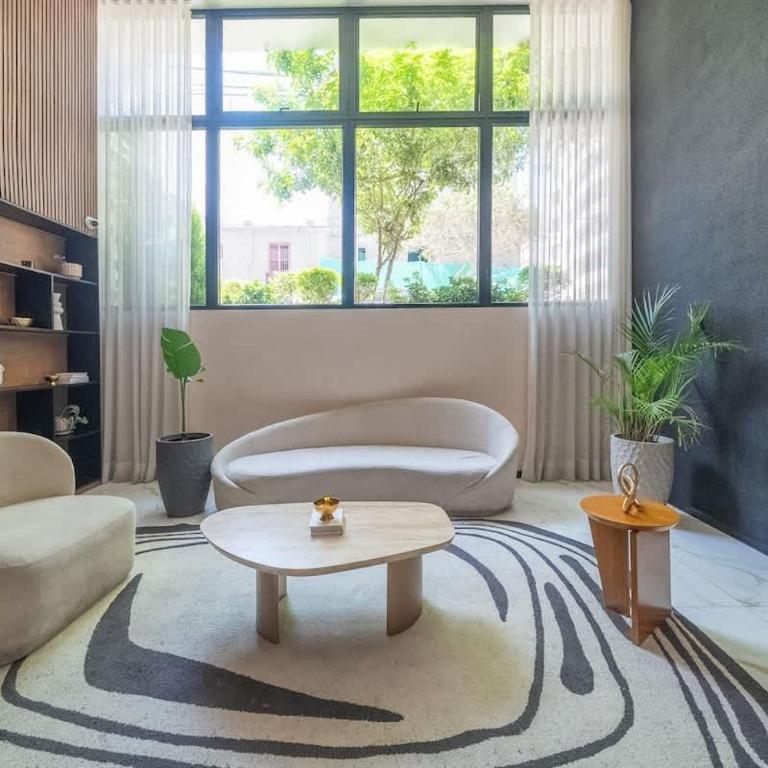 Modern Haven in Miraflores - Two-Bedroom Deluxe Apartment - 55