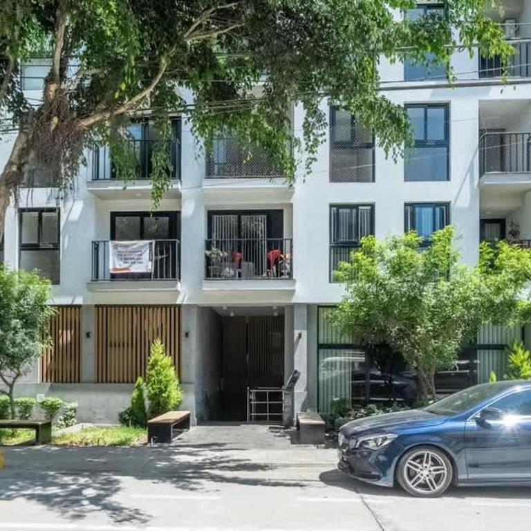 Modern Haven in Miraflores - Two-Bedroom Deluxe Apartment - 54