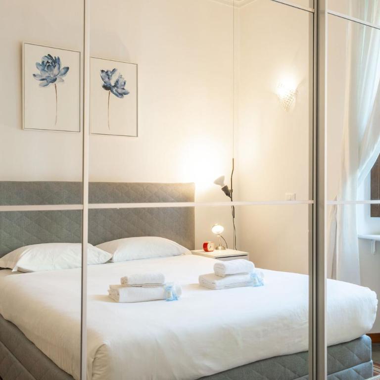 Caracciolo - Elegante Bilocale • Ascensore • Metro Vicina • Wi-Fi - Apartment - 23
